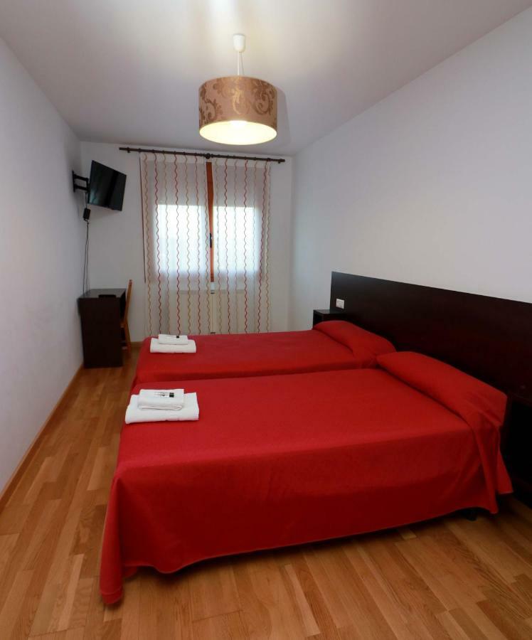Apartamentos Casas Novas Silleda Bagian luar foto